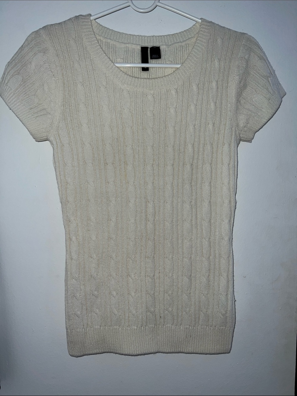 H&M Cream Cable Knit Short Sleeve Crew Sweater